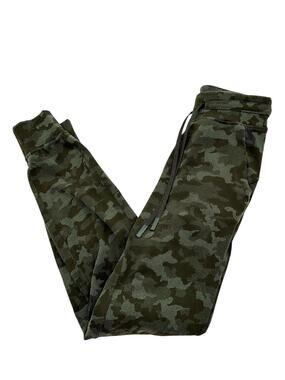 Lululemon Ready to Rulu Jogger Pants in Camo Green Size 2